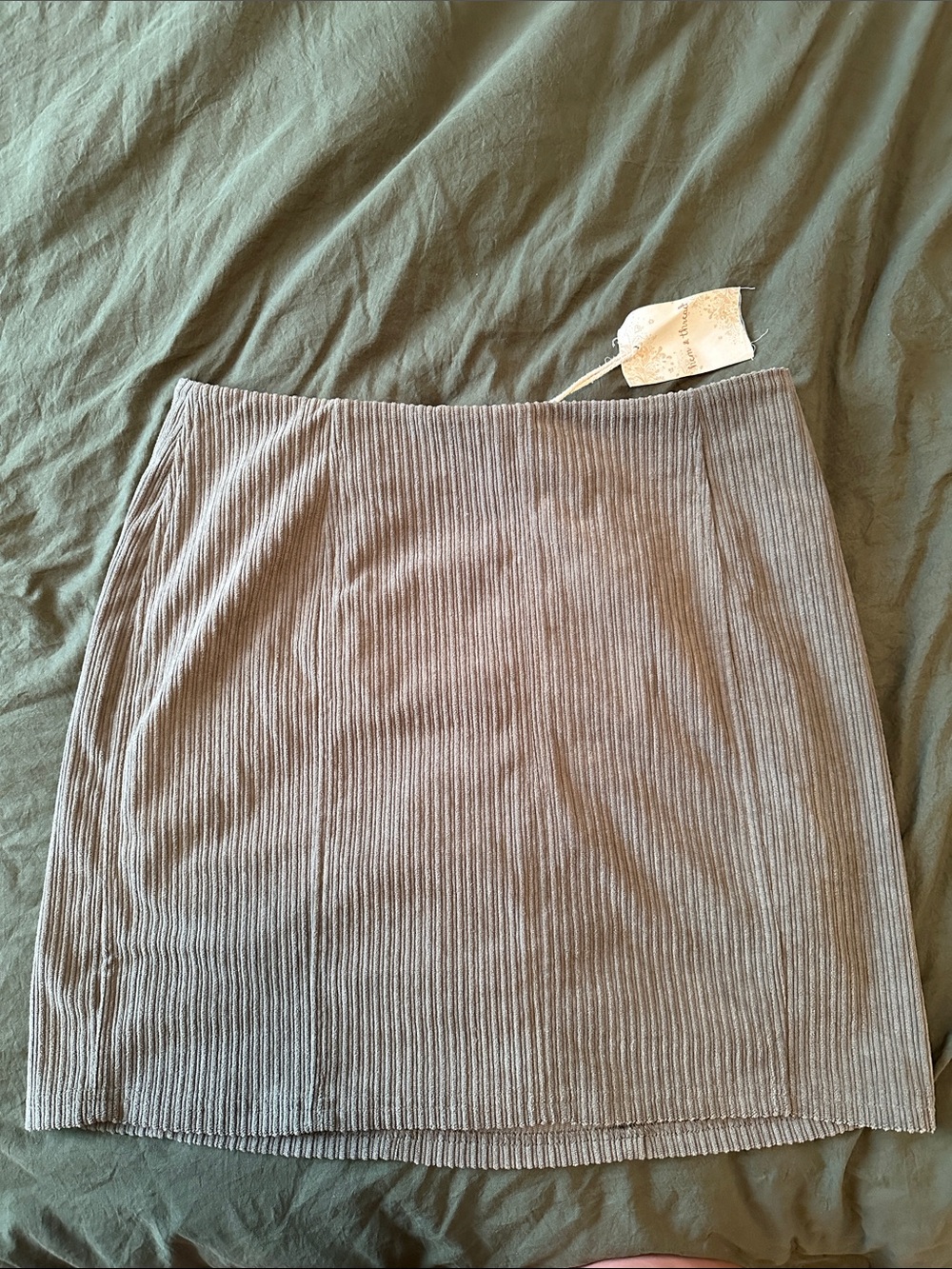 Hem & Thread Ribbed Mini Skirt in Olive Green